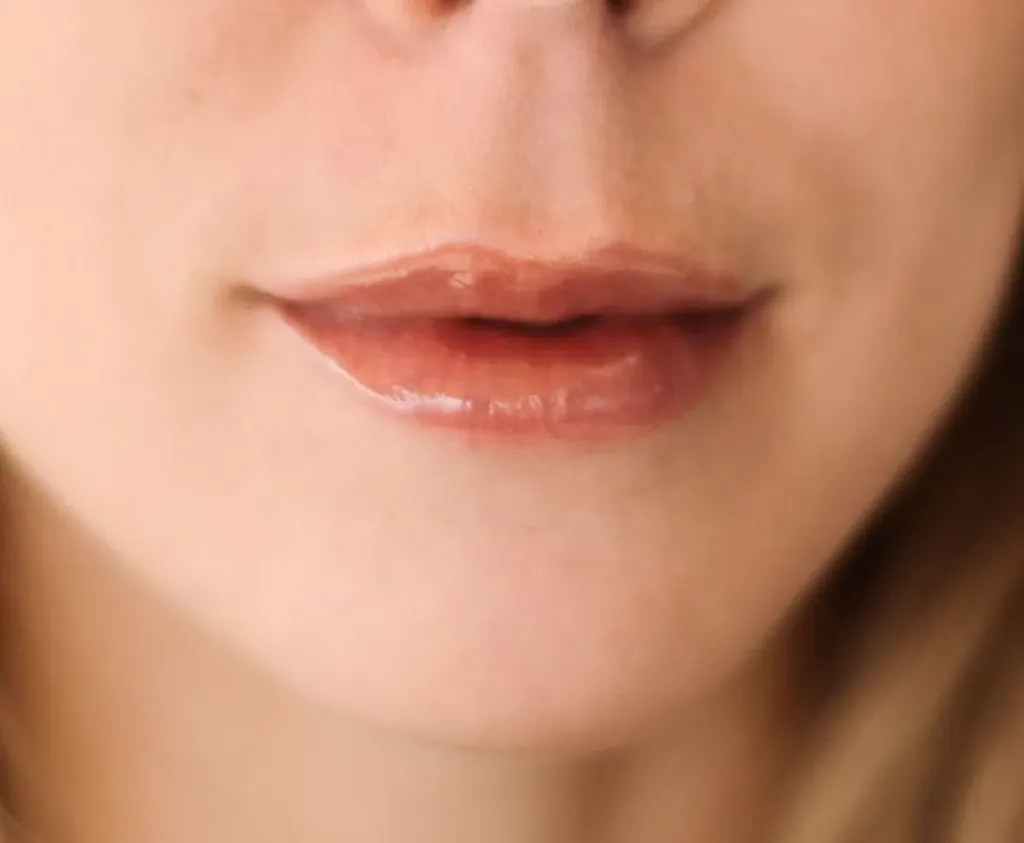 98-caramel-gold-lip-balm.webp